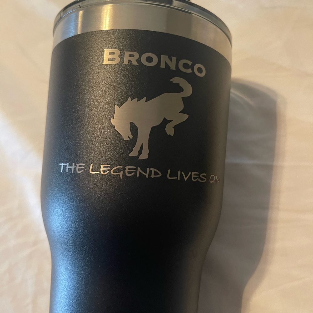 Bronco insulated cup RTIC new
